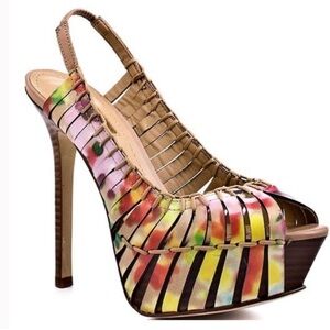 Heel strappy bold colors